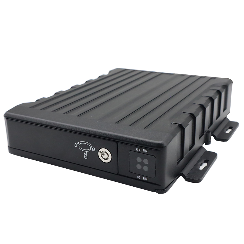 ADAS BSD DSM உடன் 4G GPS 4 CH IP67 நீர்ப்புகா மொபைல் DVR